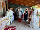 Πανηγυρική Αρχιερατική Θεία Λειτουργία στην Ιερά Μονή Αγίας Τριάδος Ακράτας Αιγιαλείας