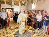 ΑΡΧΙΕΡΑΤΙΚΗ ΘΕΙΑ ΛΕΙΤΟΥΡΓΙΑ ΣΤΗΝ ΠΑΝΗΓΥΡΙΖΟΥΣΑ ΙΕΡΑ ΜΟΝΗ ΠΑΝΑΓΙΑΣ ΜΑΚΕΛΛΑΡΙΑΣ