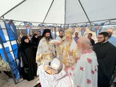 ΑΡΧΙΕΡΑΤΙΚΗ ΘΕΙΑ ΛΕΙΤΟΥΡΓΙΑ ΣΤΗΝ ΠΑΝΗΓΥΡΙΖΟΥΣΑ ΙΕΡΑ ΜΟΝΗ ΠΑΝΑΓΙΑΣ ΜΑΚΕΛΛΑΡΙΑΣ