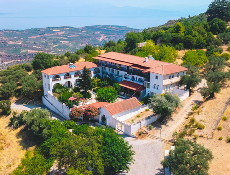 Ιερά Μονή Αγίας Τριάδος Ακράτας