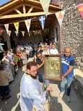 ΑΡΧΙΕΡΑΤΙΚΗ ΘΕΙΑ ΛΕΙΤΟΥΡΓΙΑ ΣΤΗΝ ΠΑΝΗΓΥΡΙΖΟΥΣΑ ΙΕΡΑ ΜΟΝΗ ΠΑΝΑΓΙΑΣ ΜΑΚΕΛΛΑΡΙΑΣ