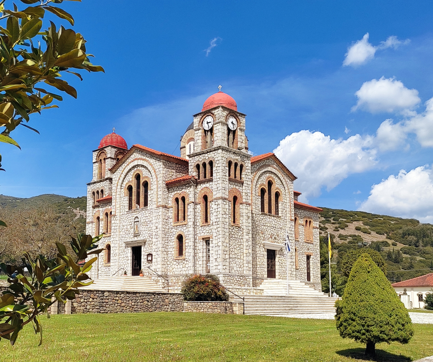 Ιερός Ναός Αγίου Ανδρέου Σκεπαστό Καλαβρύτων