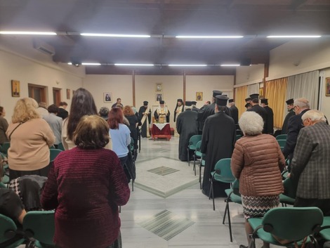 Με ιδιαίτερη λαμπρότητα πραγματοποιήθηκε η έναρξη της Πνευματικής Δραστηριότητας των Εσπερινών Ομιλιών της Ιεράς Μητροπόλεως Καλαβρύτων και Αιγιαλείας