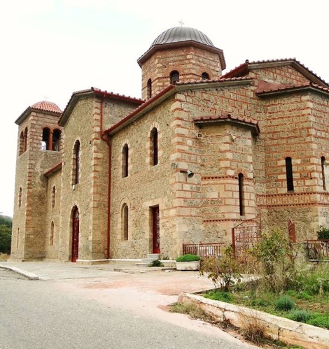 Ιερός Ναός Αναλήψεως του Σωτήρος Πλατάνου
