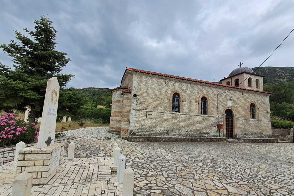 Ιερός Ναός Κοιμήσεως της Θεοτόκου Μαμουσιὰς: Πρόγραμμα Ιερών Ακολουθιών και Ιερών Παρακλήσεων Αυγούστου