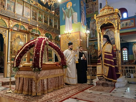 Η Ακολουθία του Επιταφίου Θρήνου στην Ιερά Μητρόπολη Καλαβρύτων και Αιγιαλείας