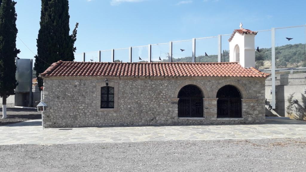 Πανηγυρίζει το εξωκκλήσι Αγίων Κωνσταντίνου και Ελένης στον Λόγγο Αιγιαλείας